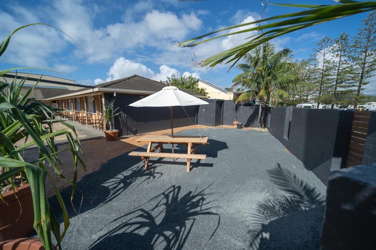 Beach Motel Woolgoolga Exterior photo